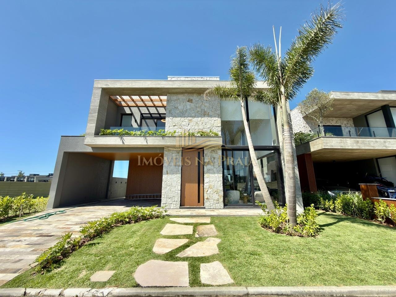 Casa em Condomínio 5 dormitórios no bairro Amare