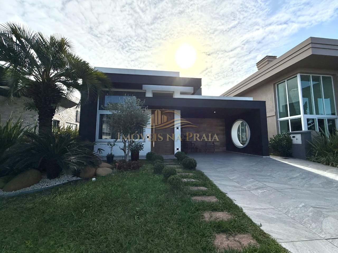 Casa em Condomínio 4 dormitórios no bairro Quintas do Lago