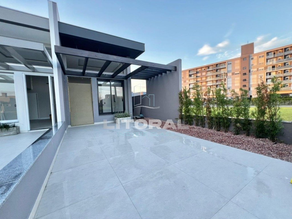 Casa 2 dormitórios no bairro Santorini