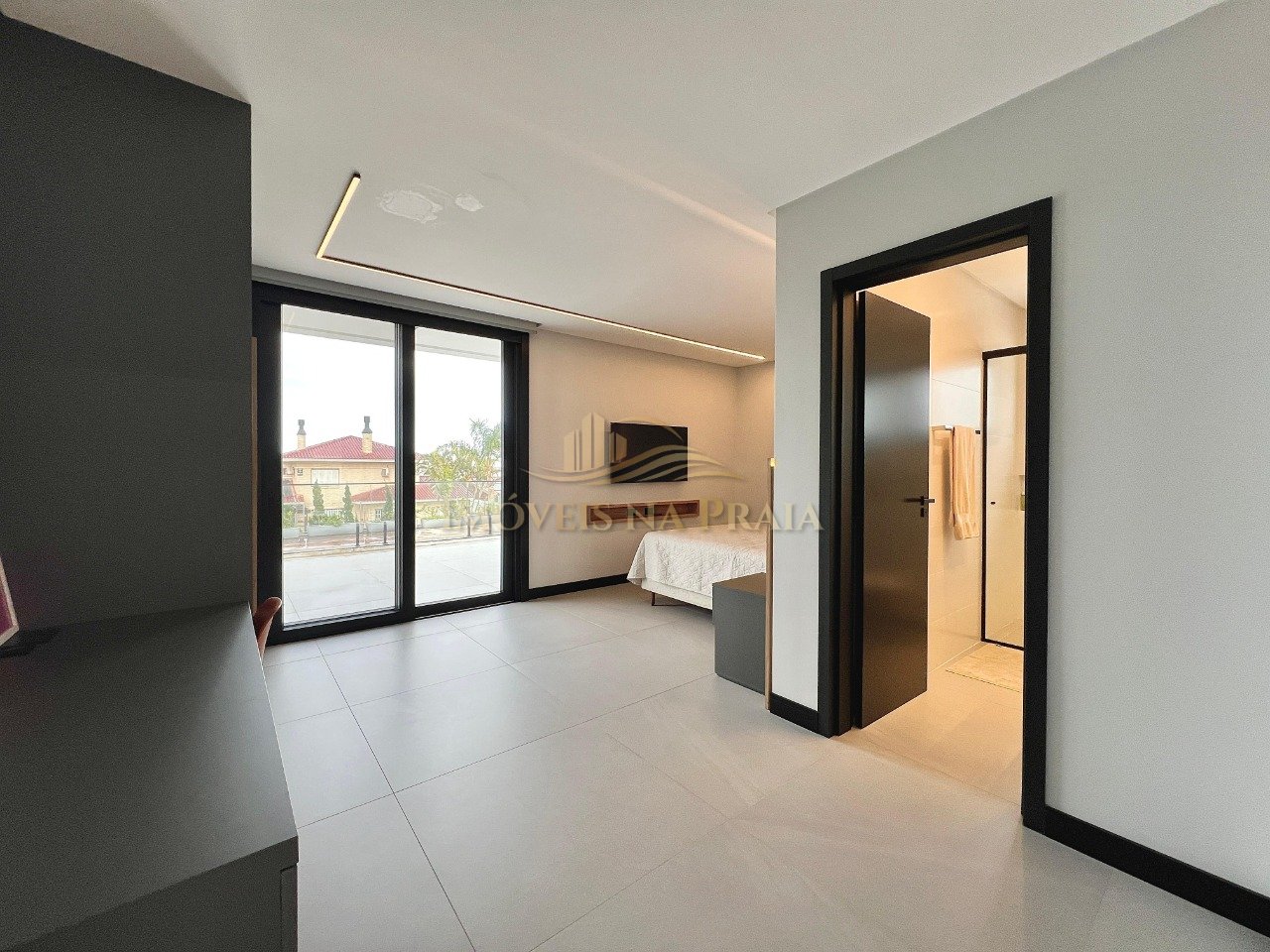 Foto 53 — Casa 6 Dormitório(s) Bairro Atlântida