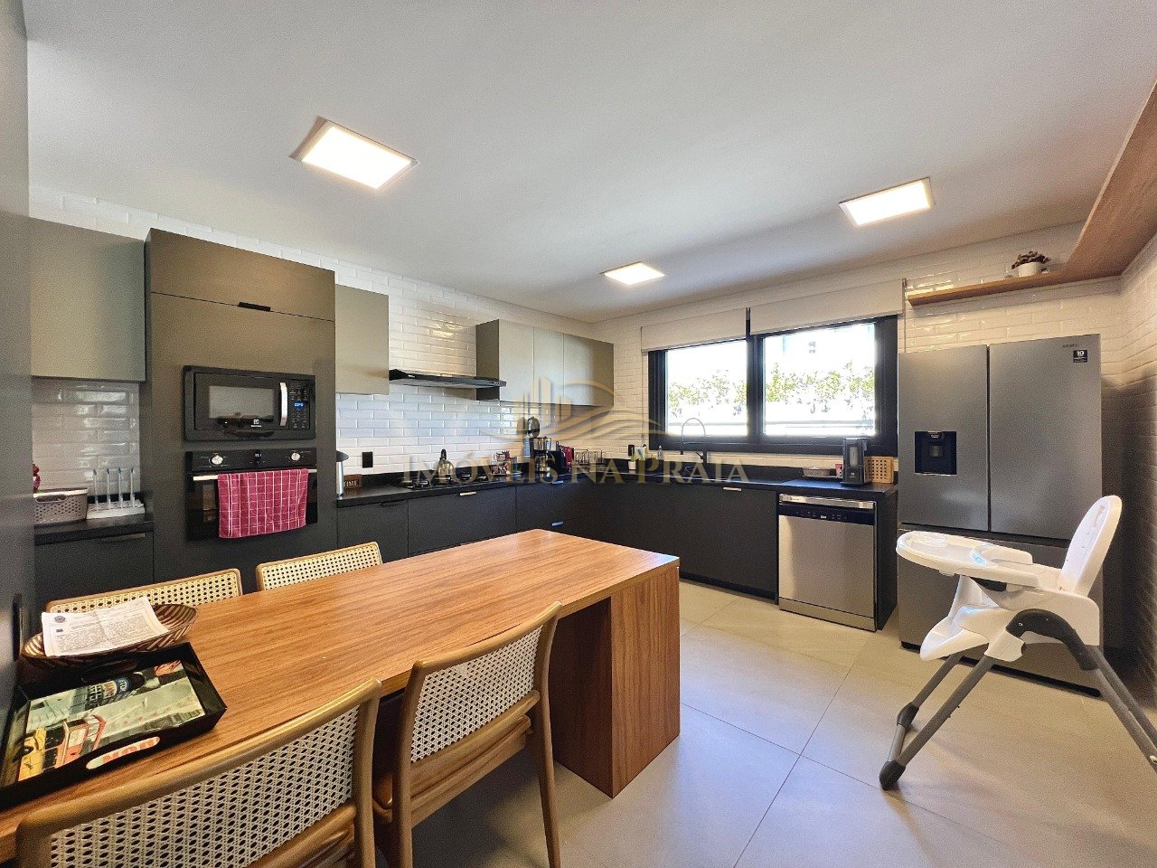 Foto 15 — Casa 6 Dormitório(s) Bairro Atlântida