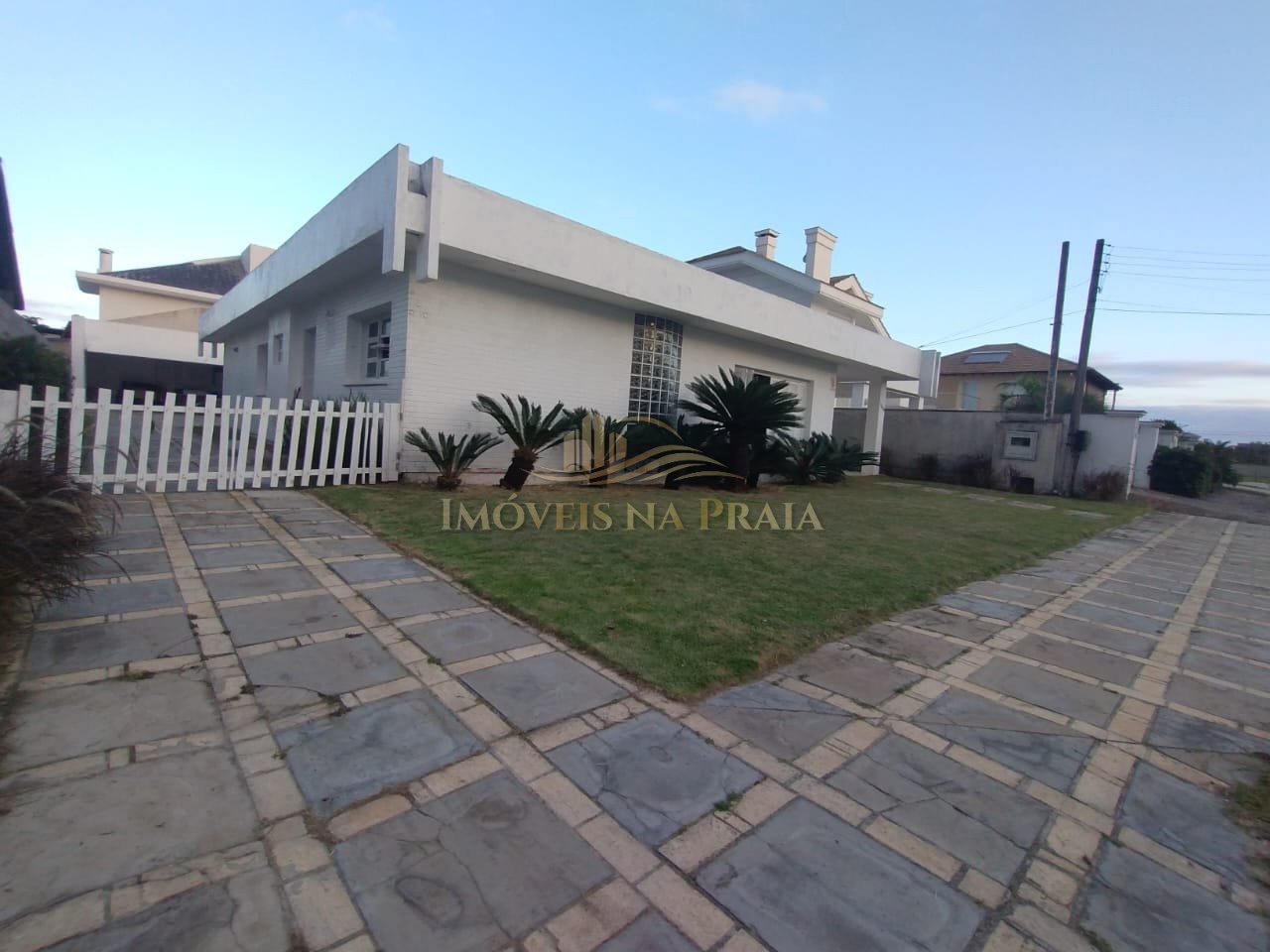 Foto 13 — Casa 4 dormitórios no bairro Atlântida