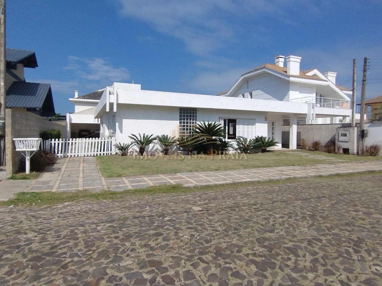 Foto 3 — Casa 4 dormitórios no bairro Atlântida