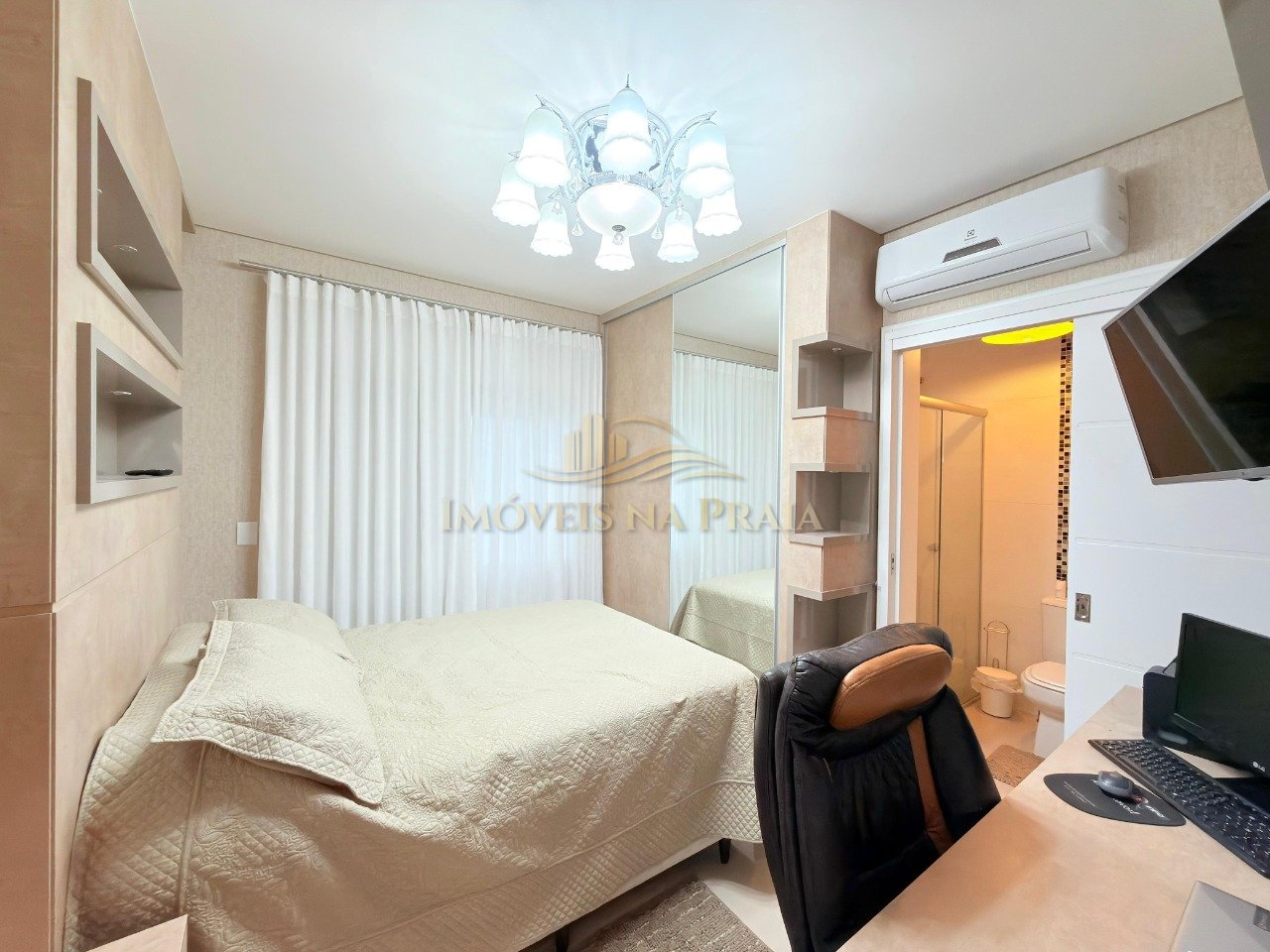 Foto 16 — Casa em Condomínio 4 Dormitório(s) Bairro Las Palm