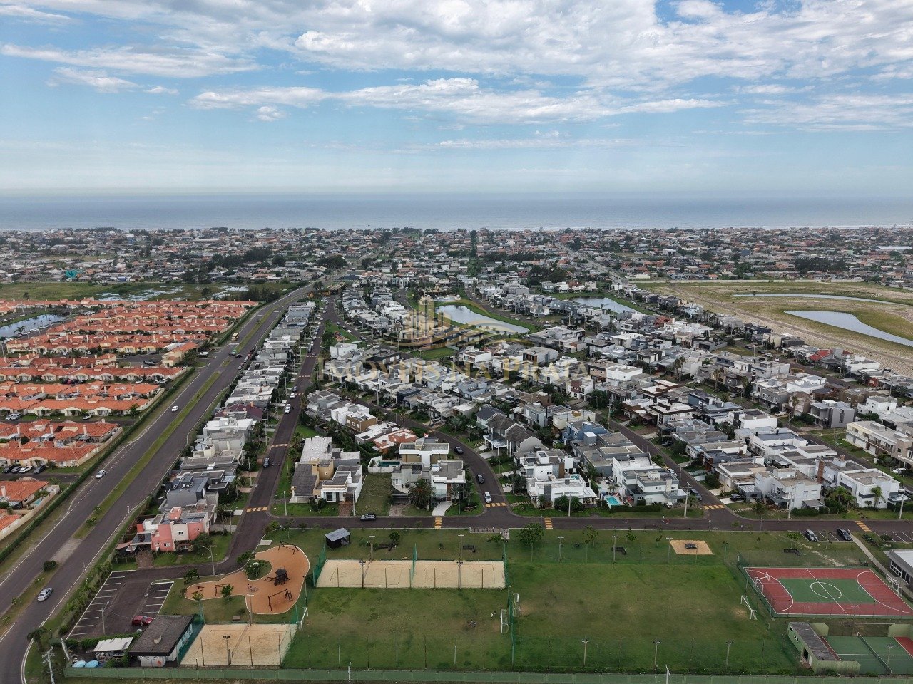 Foto 36 — Casa em Condomínio 4 Dormitório(s) Bairro Las Palm