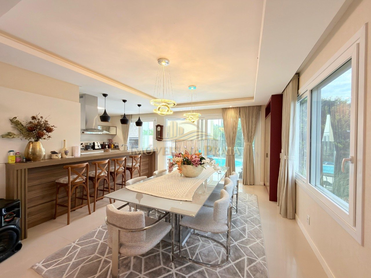 Foto 6 — Casa em Condomínio 4 Dormitório(s) Bairro Las Palm