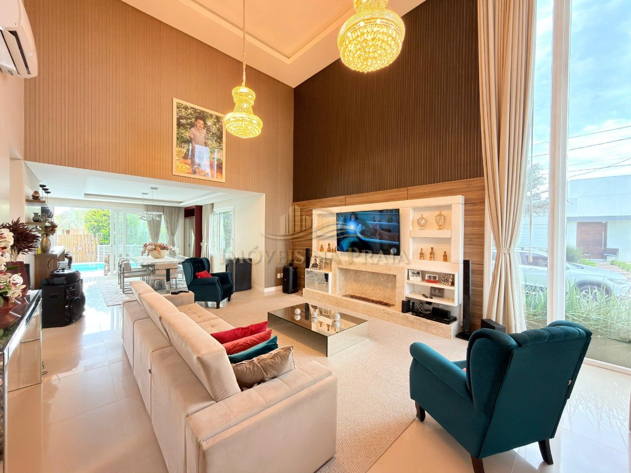 Foto 3 — Casa em Condomínio 4 Dormitório(s) Bairro Las Palm