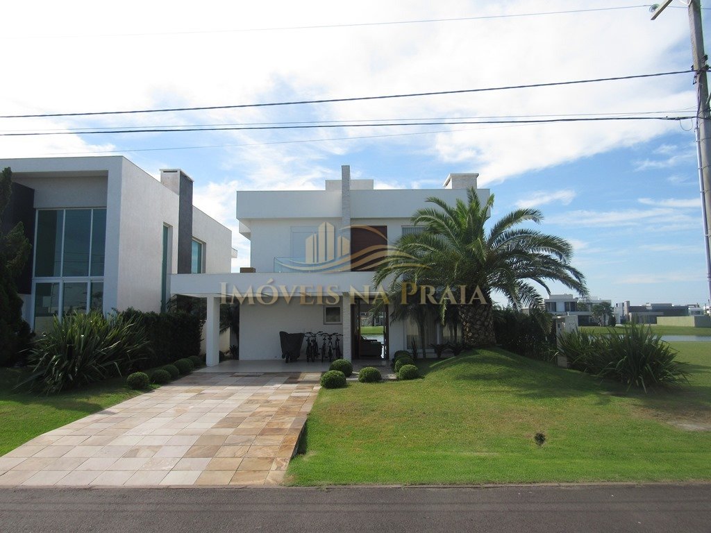 Casa em Condomínio 5 Dormitório(s) Bairro Enseada
