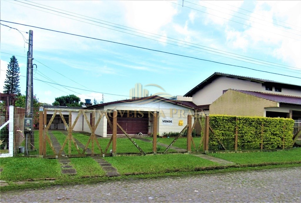 Casa 3 Dormitório(s) Bairro Atlântida