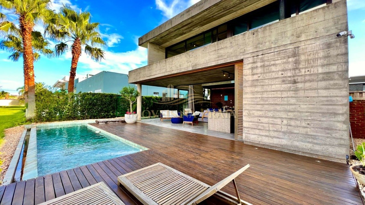 Foto 11 — Casa em Condomínio 5 Dormitório(s) Bairro Enseada