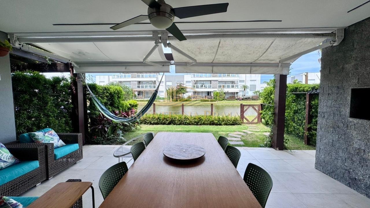 Casa em Condomínio 2 dormitórios no bairro Rossi Atlântida