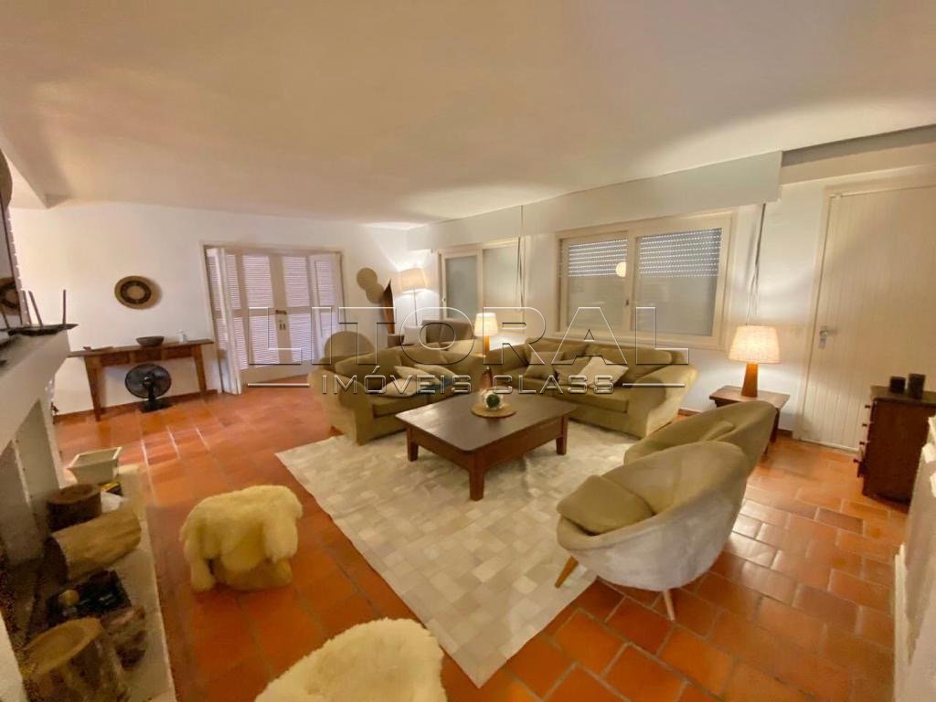 Foto 9 — Casa 7 Dormitório(s) Bairro