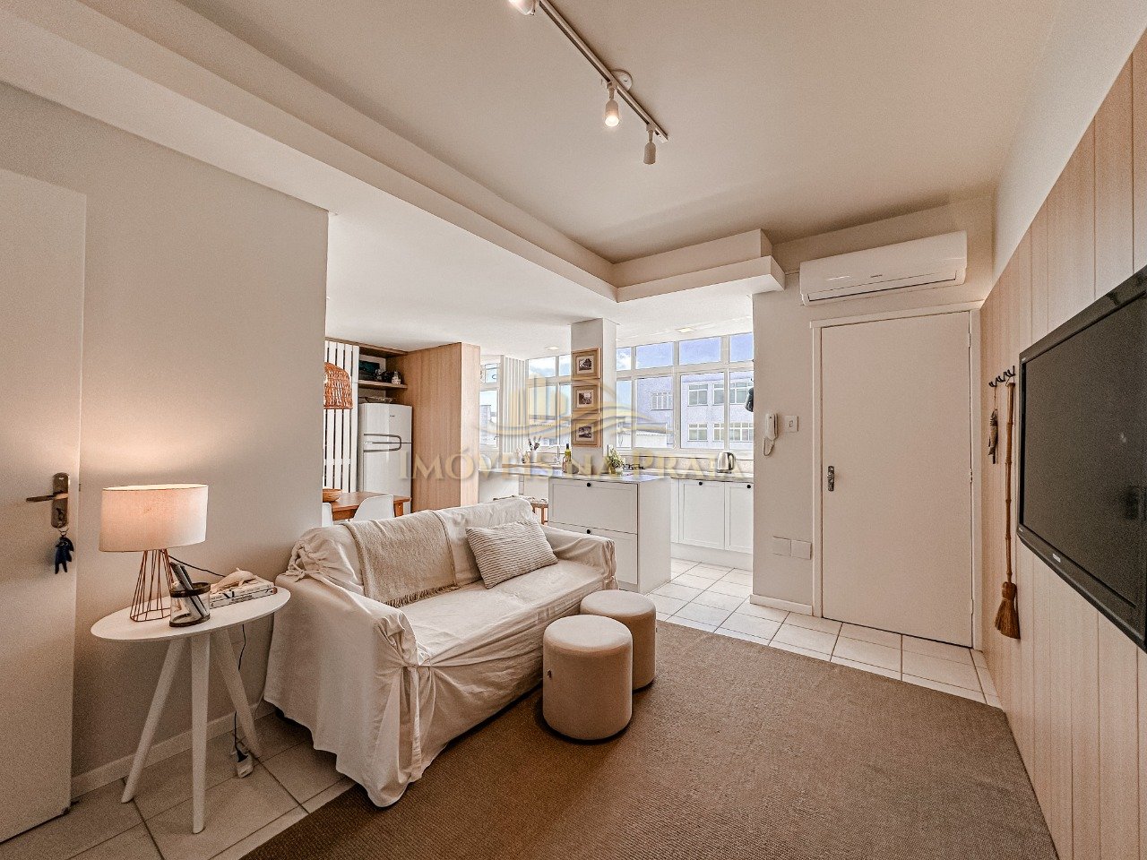 Foto 2 — Apartamento 2 dormitórios no bairro Atlântida