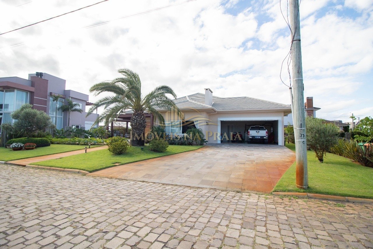 Casa em Condomínio 3 Dormitório(s) Bairro Lagoa do