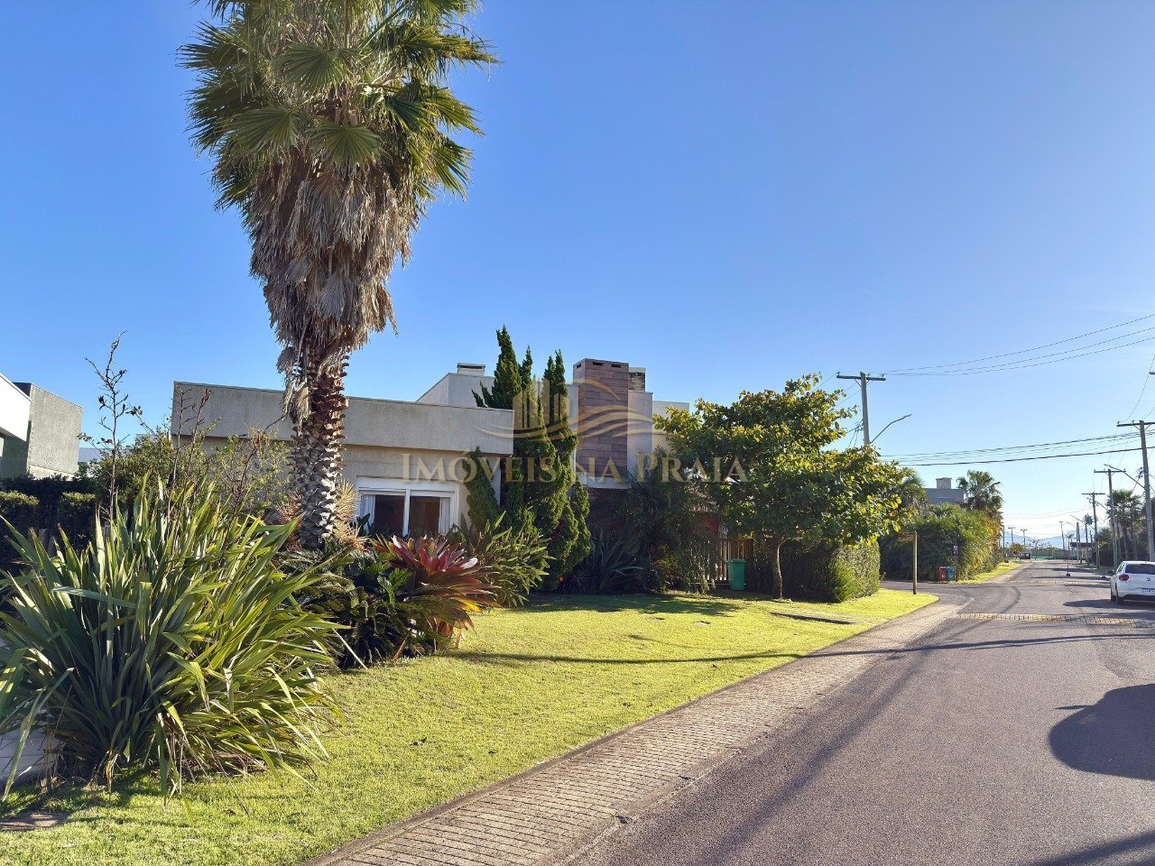 Foto 3 — Casa em Condomínio no Las Palmas.