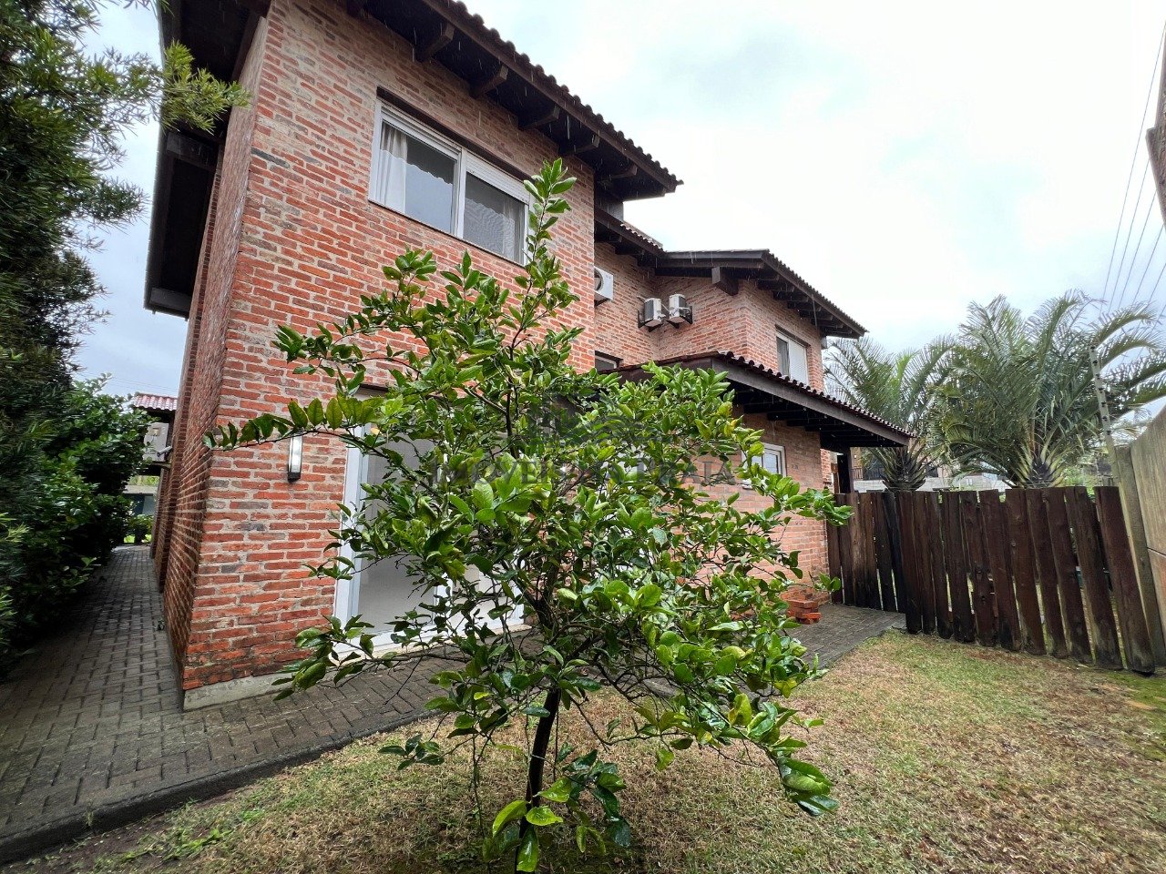 Casa em Condomínio 5 Dormitório(s) Bairro Villaggi