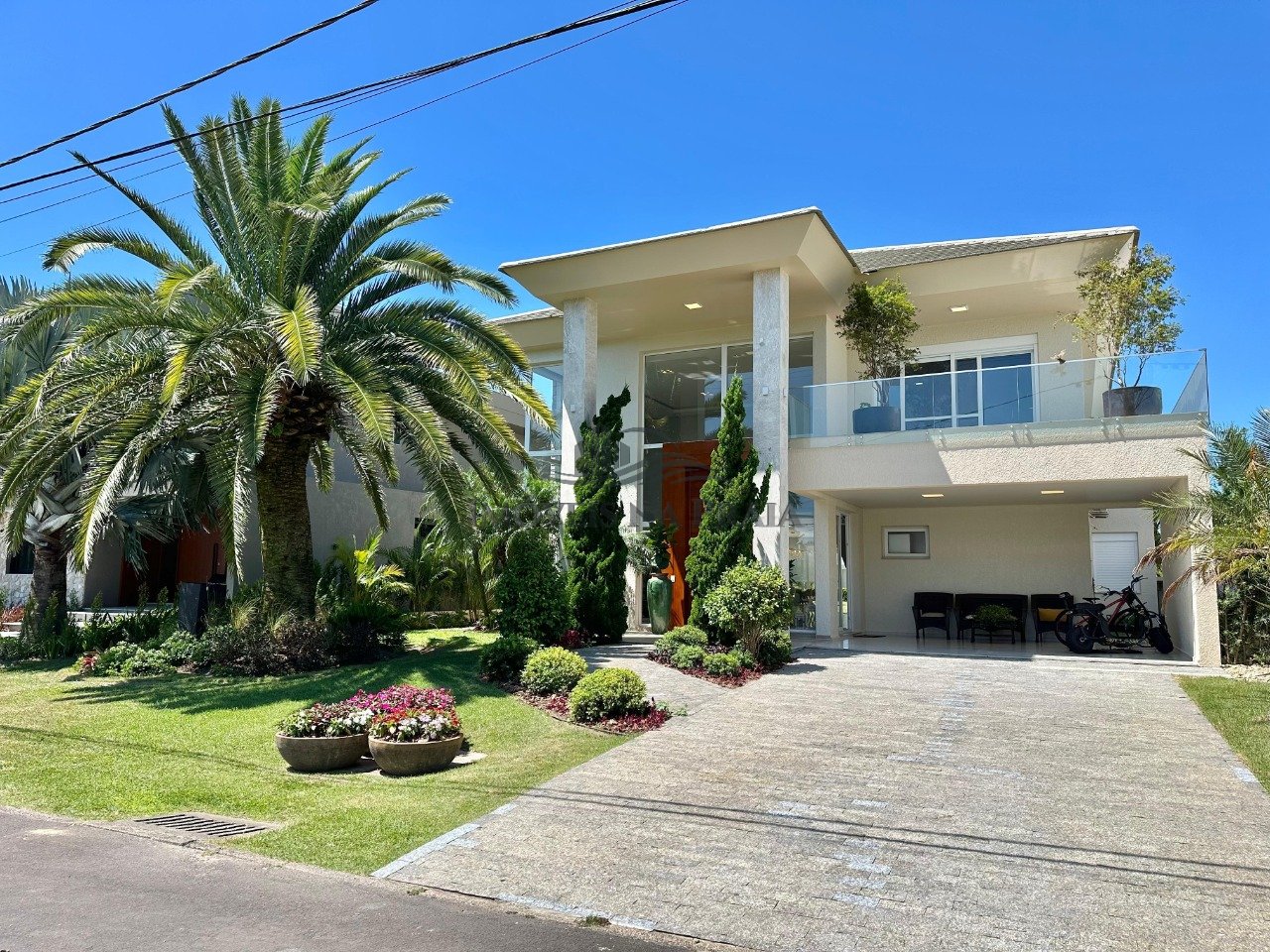 Casa em Condomínio 5 Dormitório(s) Bairro Villaggi