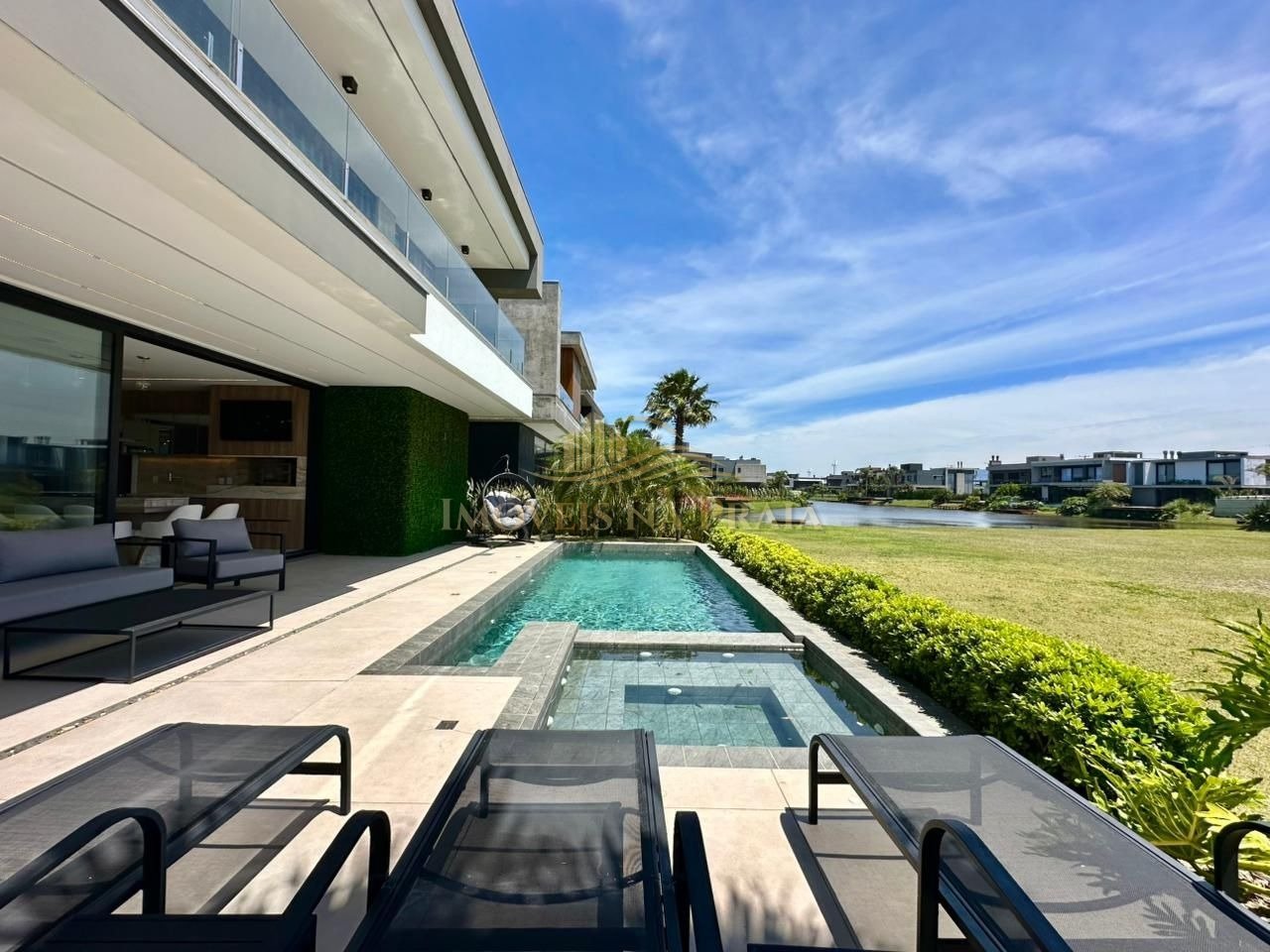 Foto 3 — Casa em Condomínio 5 Dormitório(s) Bairro Sense Xa