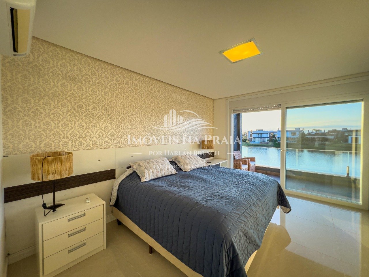 Foto 18 — Casa em Condomínio 4 Dormitório(s) Bairro Celebrat