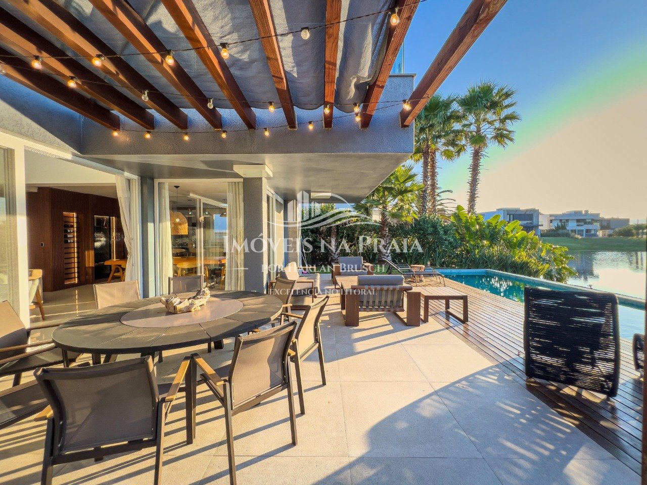 Foto 32 — Casa em Condomínio 4 Dormitório(s) Bairro Celebrat