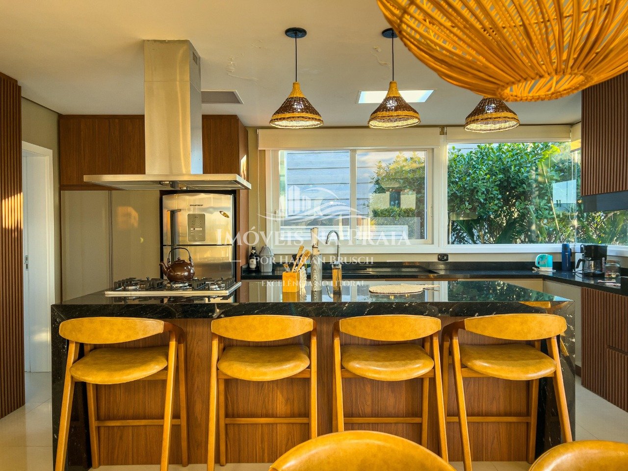 Foto 2 — Casa em Condomínio 4 Dormitório(s) Bairro Celebrat