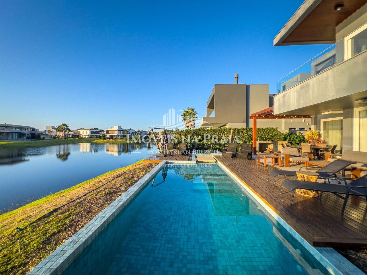 Foto 36 — Casa em Condomínio 4 Dormitório(s) Bairro Celebrat