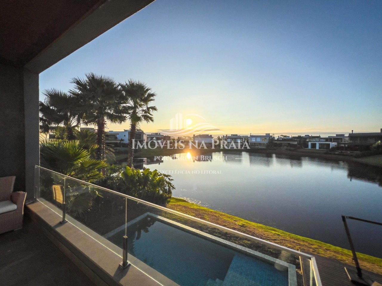 Foto 11 — Casa em Condomínio 4 Dormitório(s) Bairro Celebrat