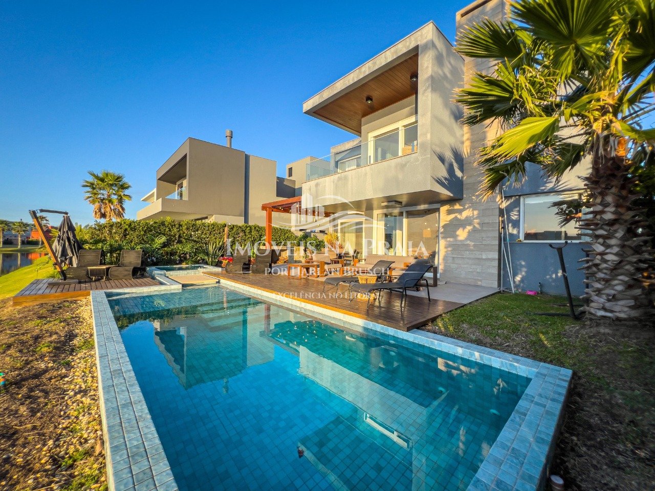 Foto 35 — Casa em Condomínio 4 Dormitório(s) Bairro Celebrat