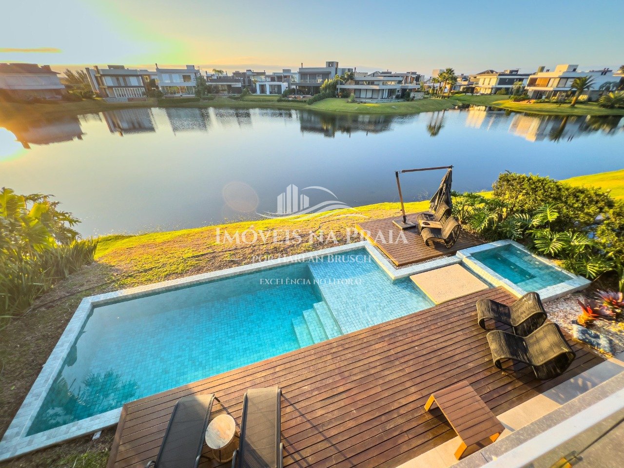 Foto 41 — Casa em Condomínio 4 Dormitório(s) Bairro Celebrat
