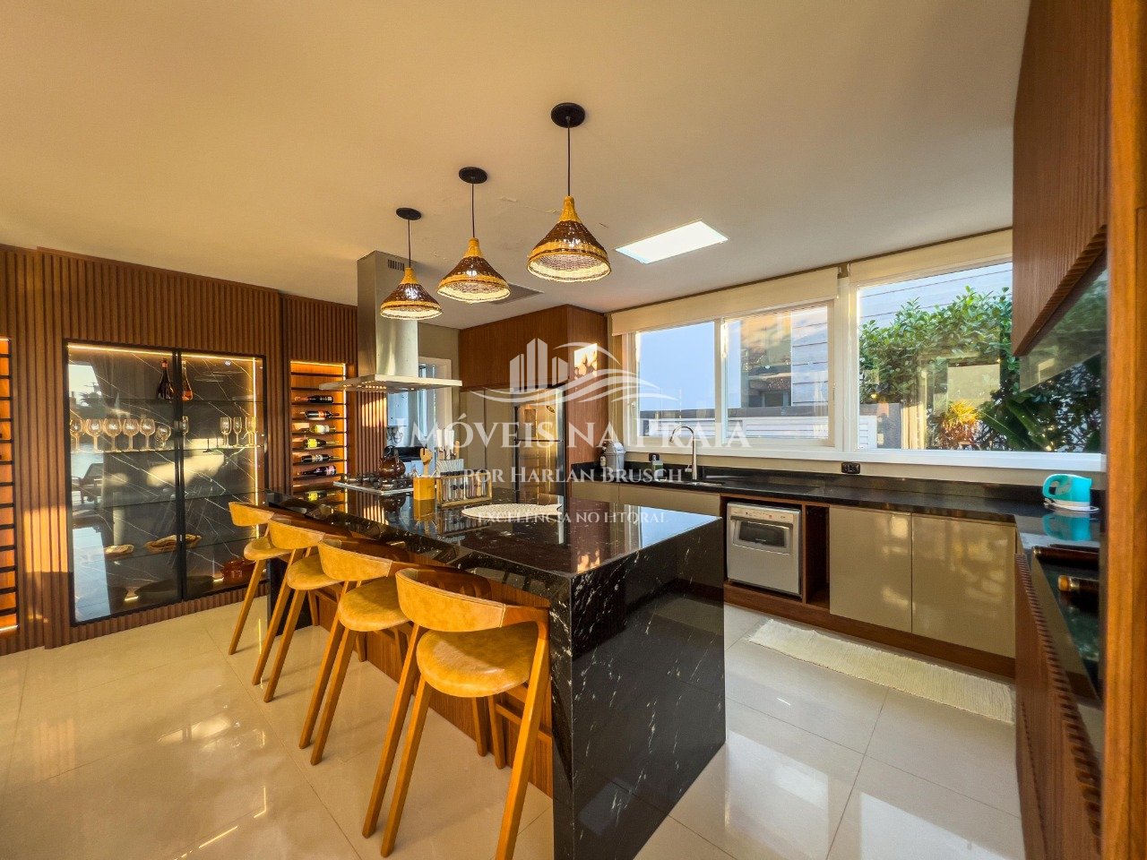 Foto 7 — Casa em Condomínio 4 Dormitório(s) Bairro Celebrat