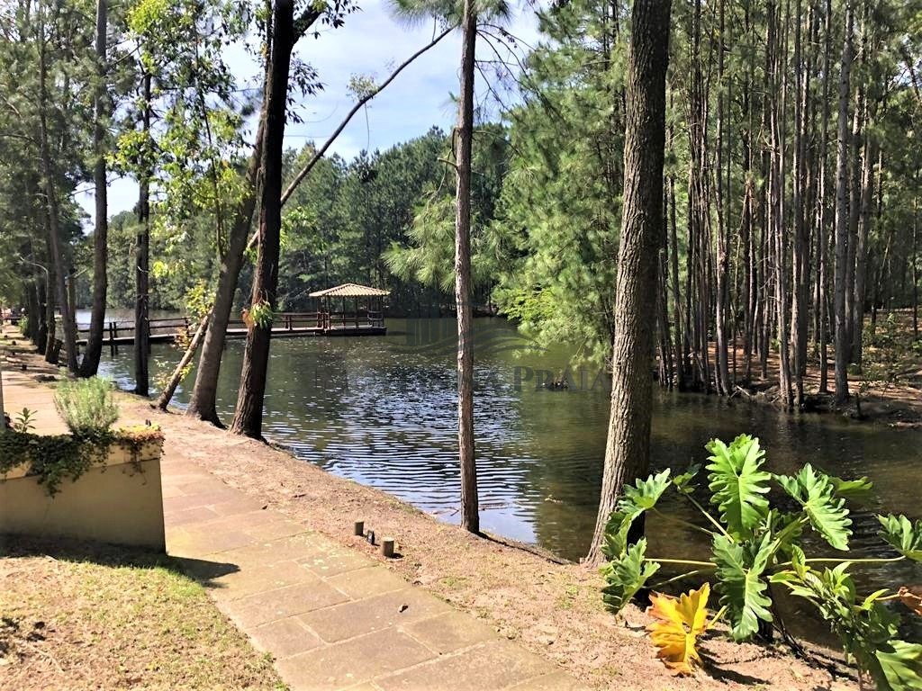 Foto 2 — Casa em Condomínio 3 Dormitório(s) Bairro Carmel