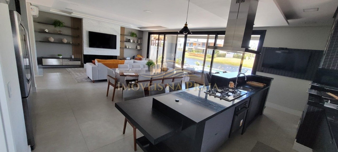 Foto 6 — Casa em Condomínio 5 Dormitório(s) Bairro Celebrat