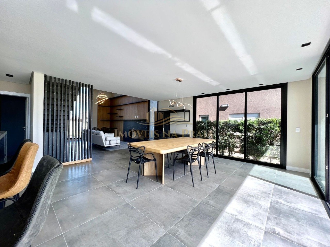 Foto 17 — Casa em Condomínio 4 Dormitório(s) Bairro Riviera