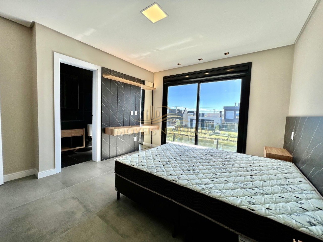 Foto 31 — Casa em Condomínio 4 Dormitório(s) Bairro Riviera