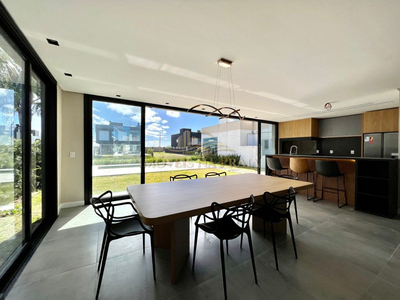 Foto 20 — Casa em Condomínio 4 Dormitório(s) Bairro Riviera