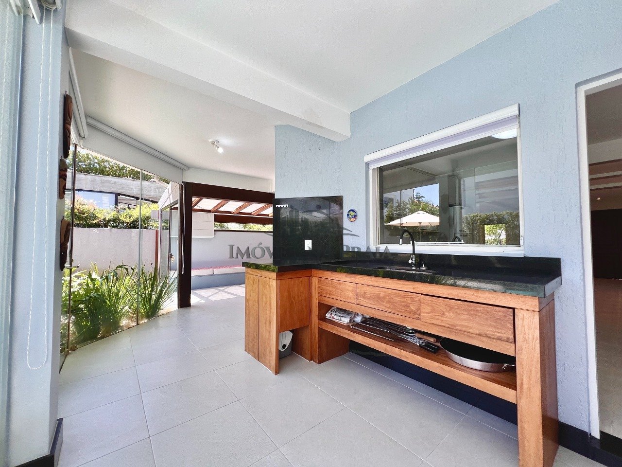 Foto 2 — Casa em Condomínio 5 Dormitório(s) Bairro Atlântid