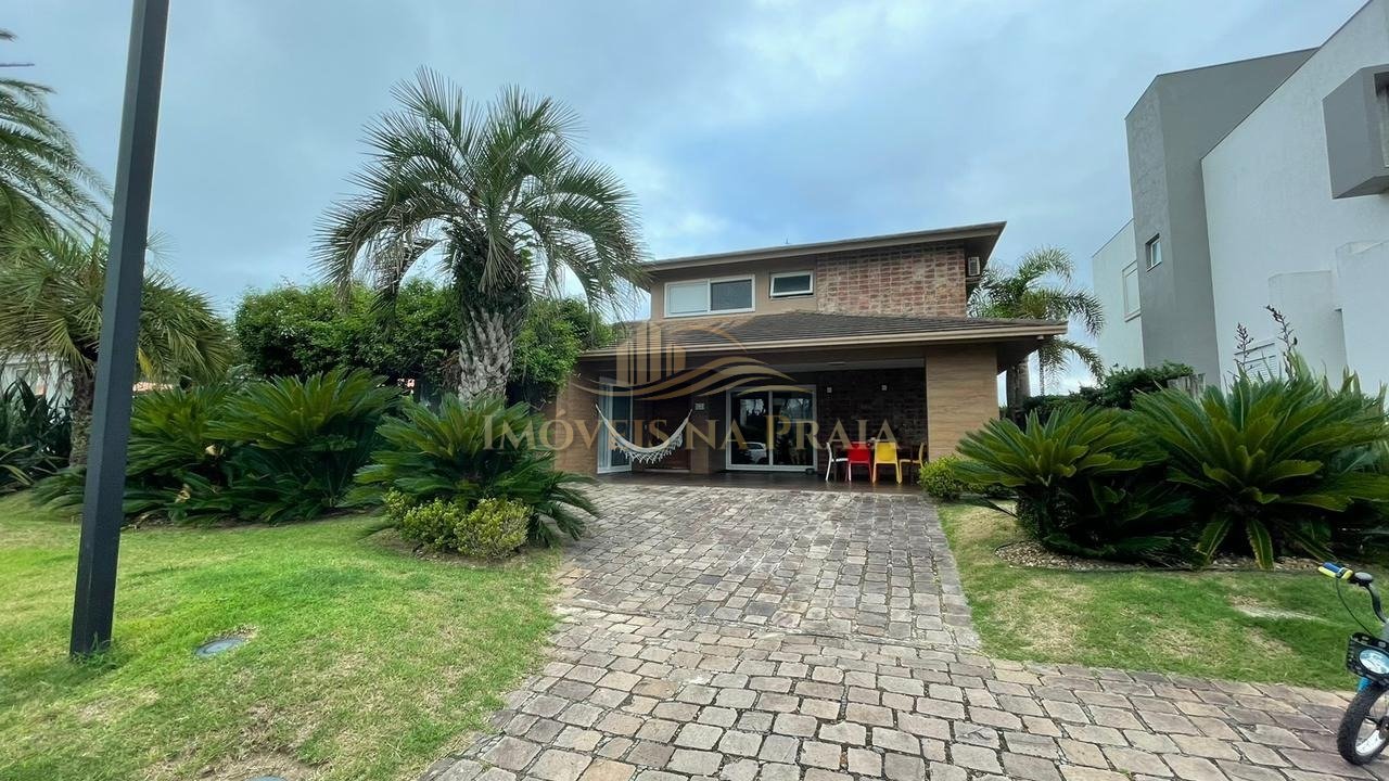 Casa em Condomínio 4 Dormitório(s) Bairro Las Duna