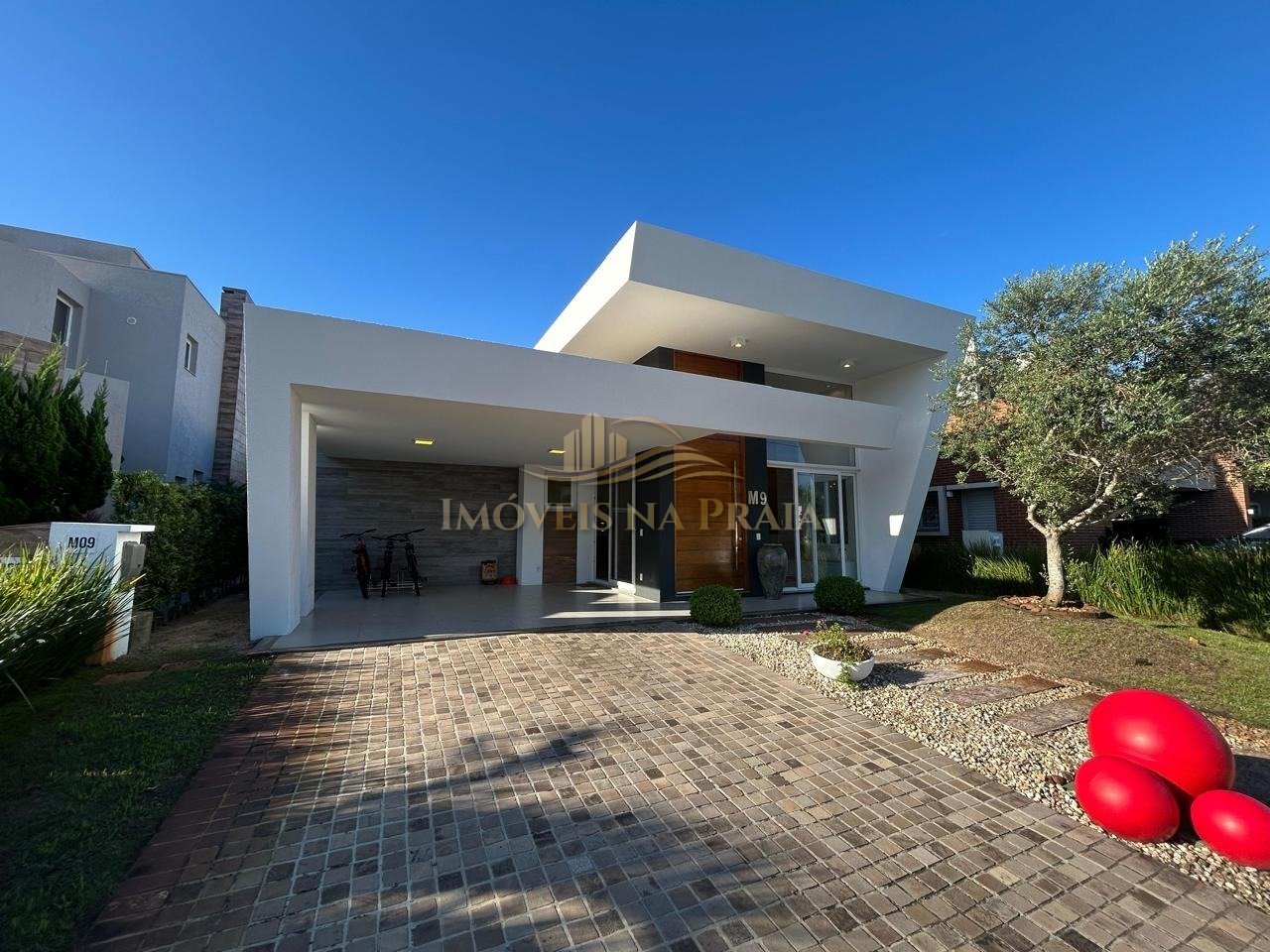 Foto 2 — Casa em Condomínio no Malibu Beach Residence.
