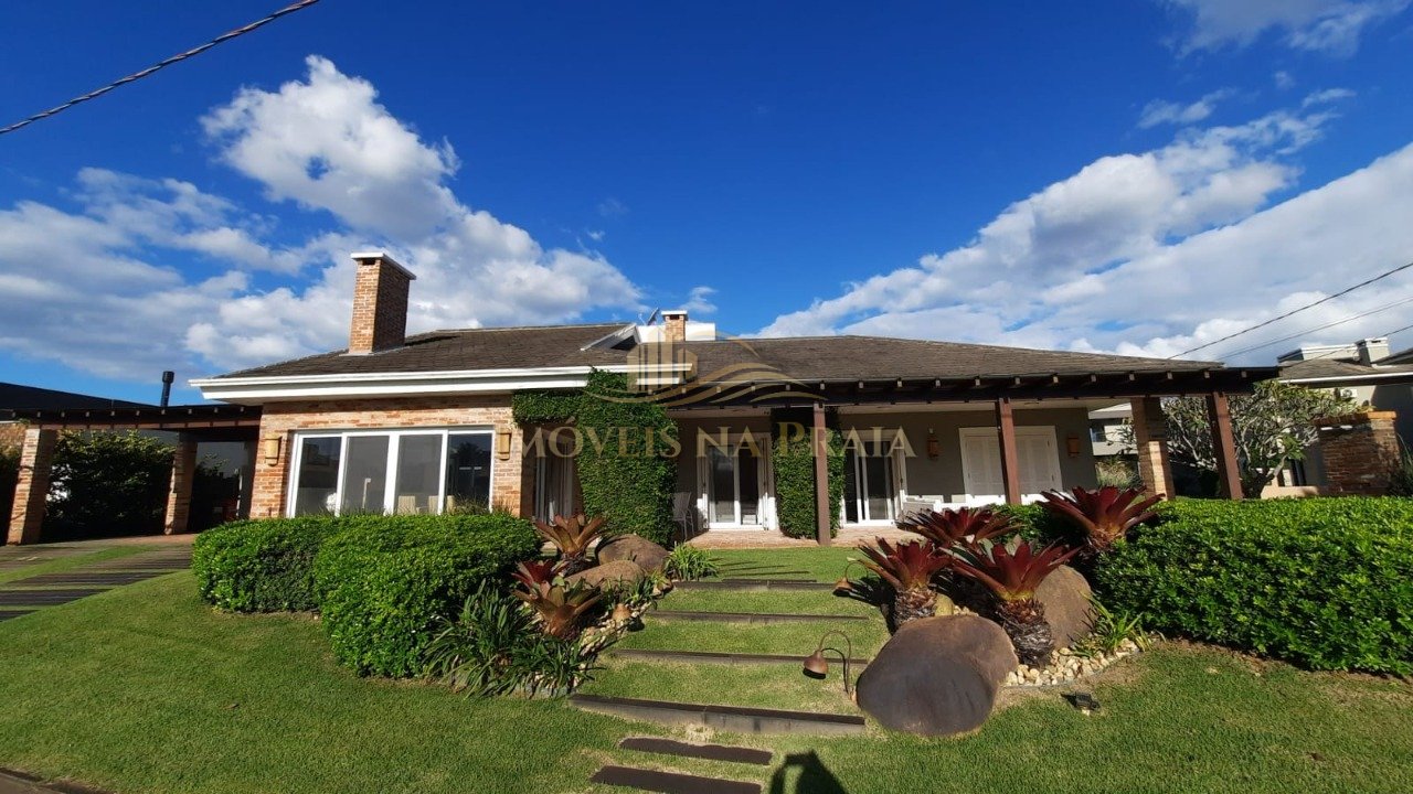 Casa em Condomínio 4 dormitórios no bairro Atlântico Villas Club