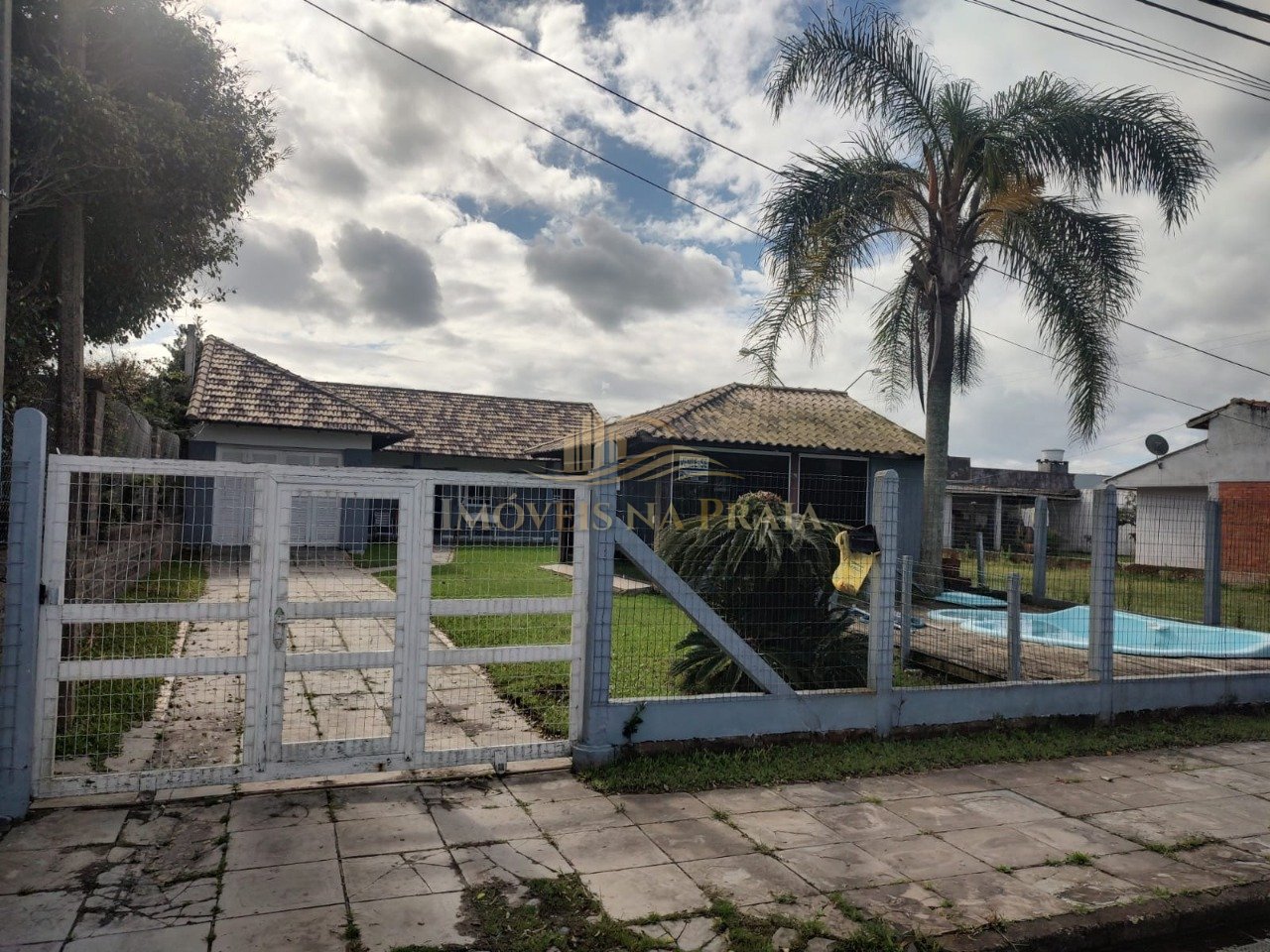 Casa 3 Dormitório(s) Bairro Centro