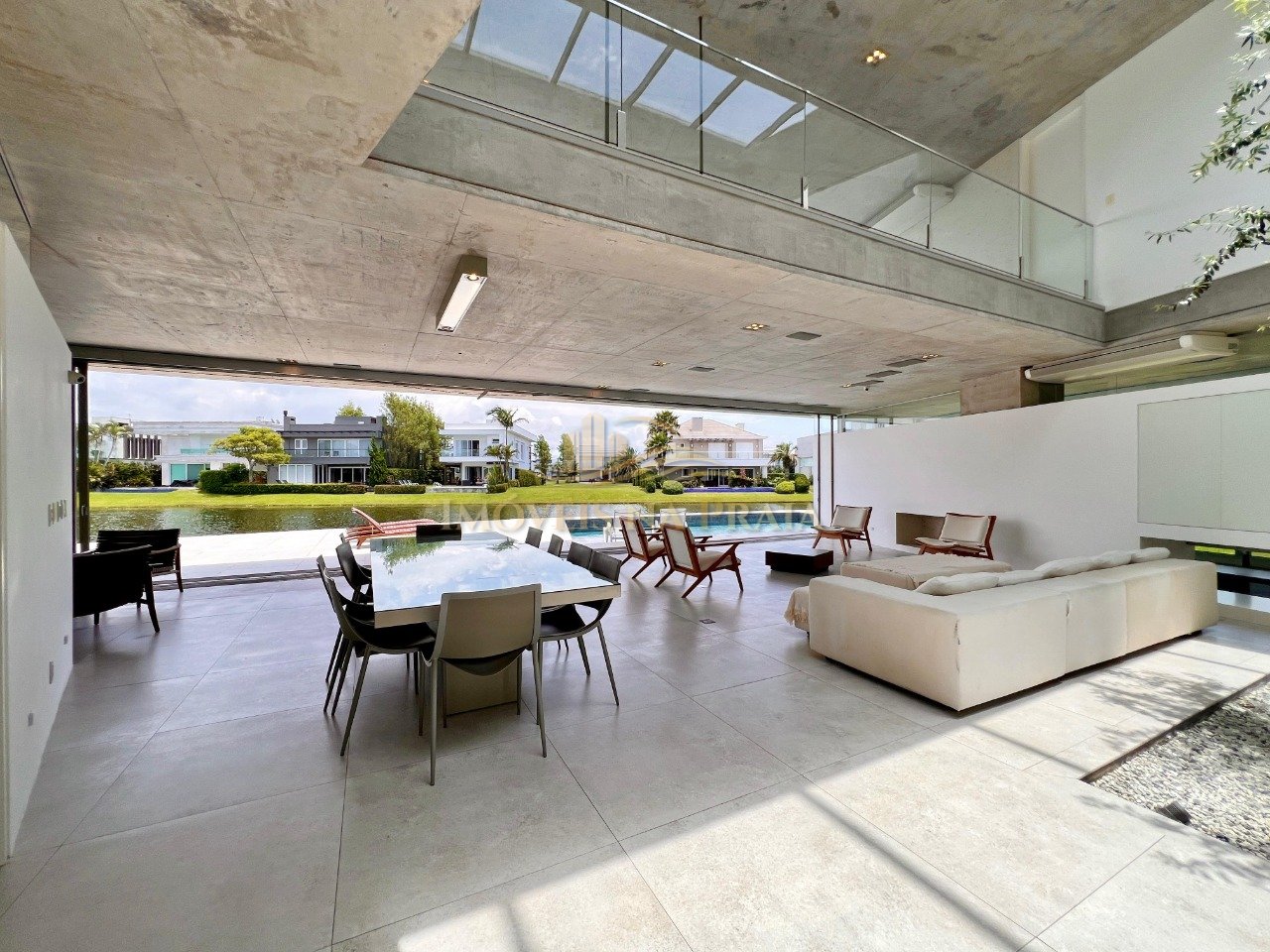 Foto 15 — Casa em Condomínio 6 Dormitório(s) Bairro Enseada