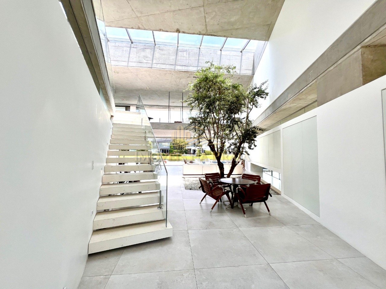 Foto 18 — Casa em Condomínio 6 Dormitório(s) Bairro Enseada