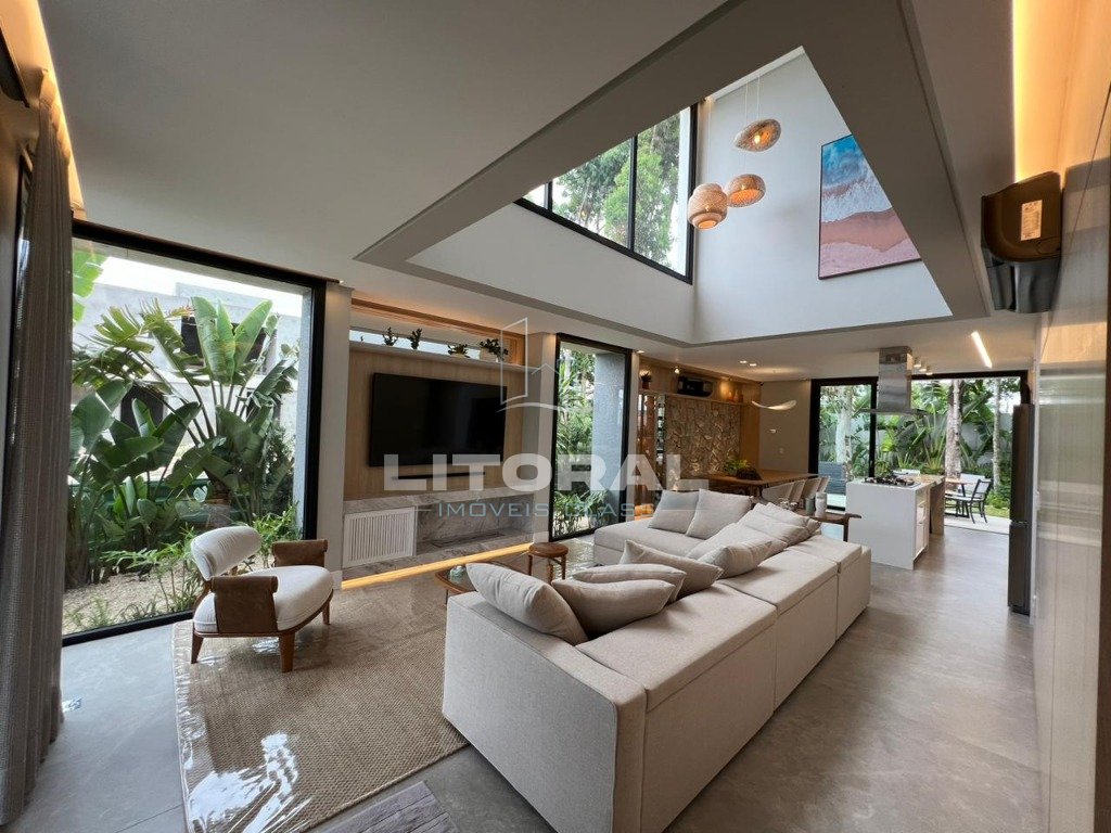 Casa em Condomínio 3 Dormitório(s) Bairro Amaná