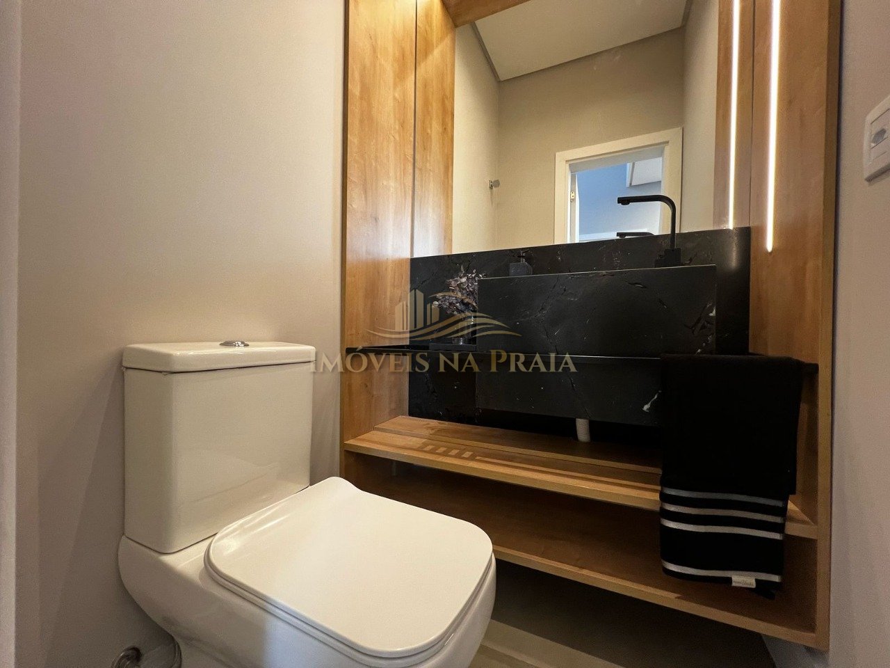 Foto 22 — Casa em Condomínio 4 Dormitório(s) Bairro Sunset