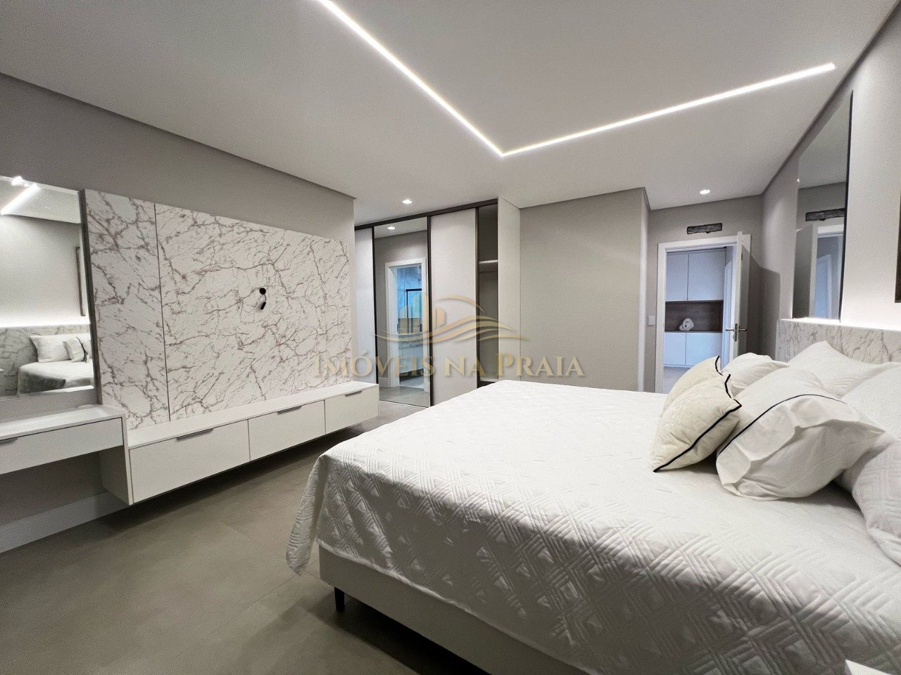 Foto 25 — Casa em Condomínio 4 Dormitório(s) Bairro Sunset