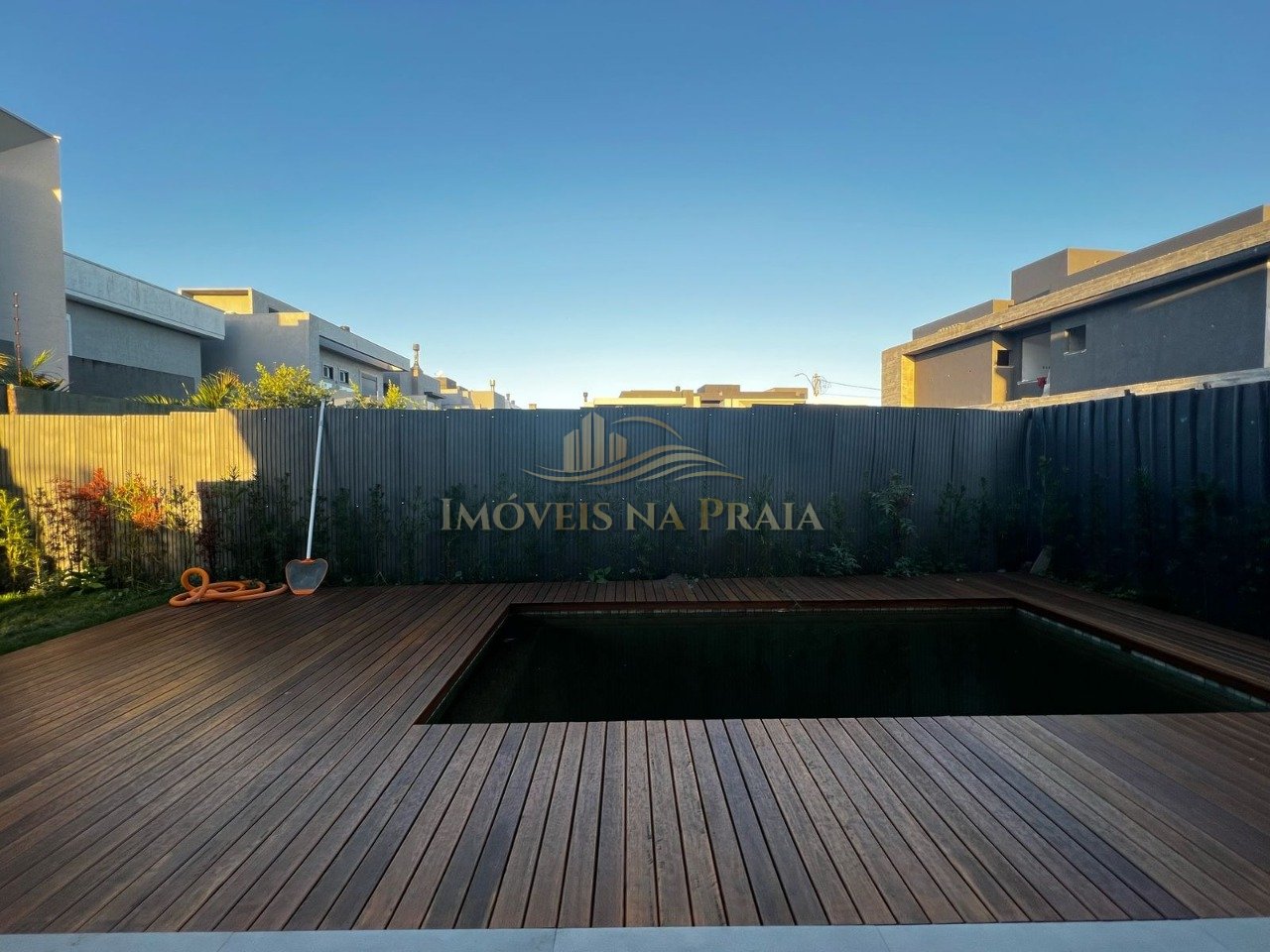 Foto 15 — Casa em Condomínio 4 Dormitório(s) Bairro Sunset