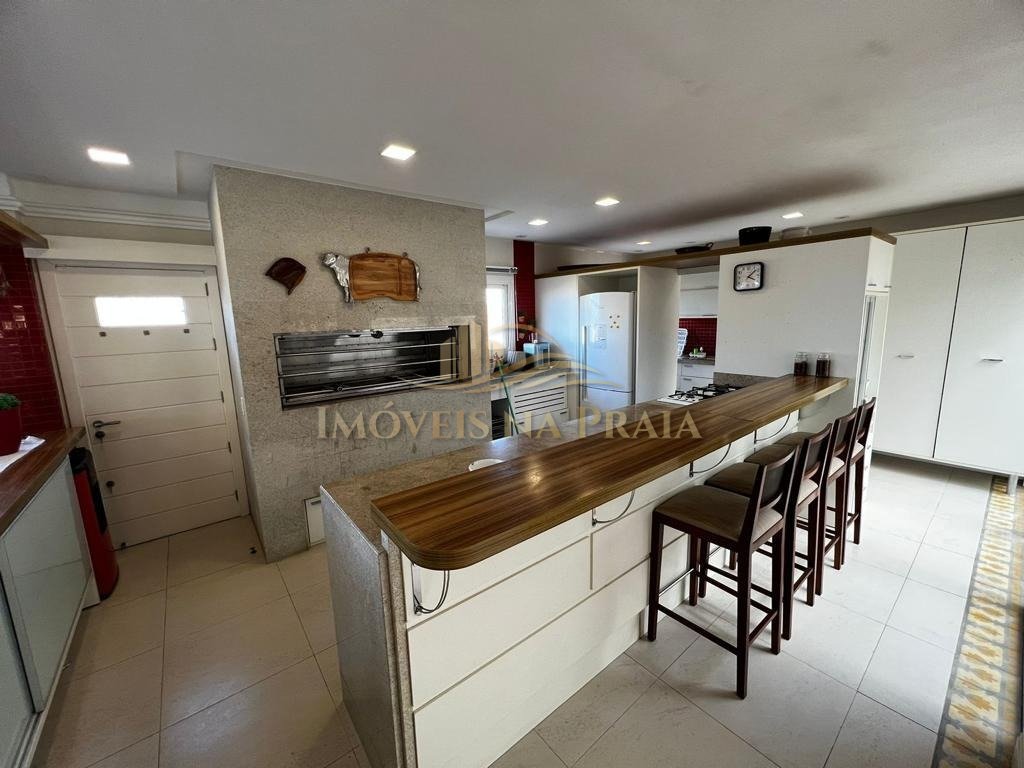 Foto 10 — Casa 6 Dormitório(s) Bairro Atlântida