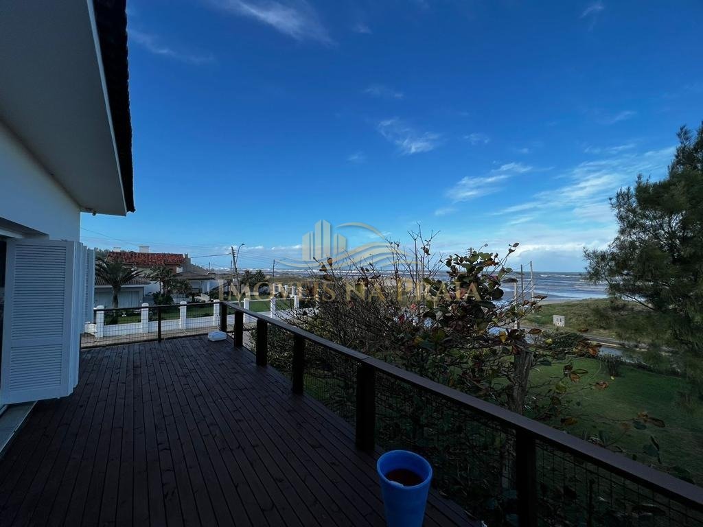 Foto 12 — Casa 6 Dormitório(s) Bairro Atlântida