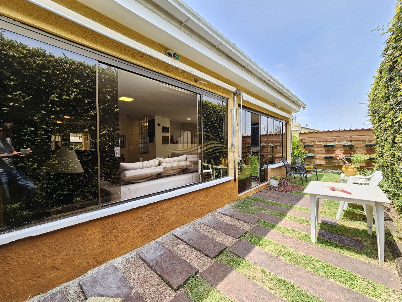 Foto 8 — Casa em Condomínio 4 Dormitório(s) Bairro Villas R