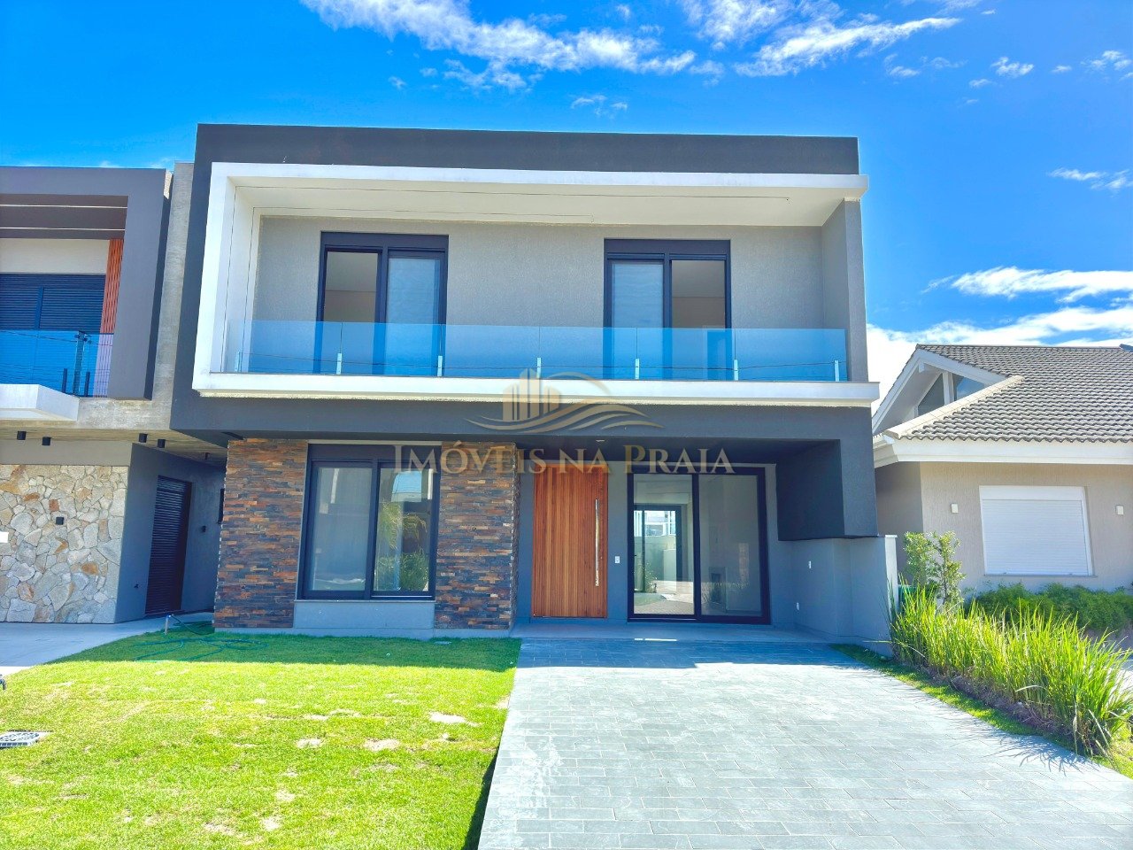 Casa em Condomínio 4 Dormitório(s) Bairro Sunset